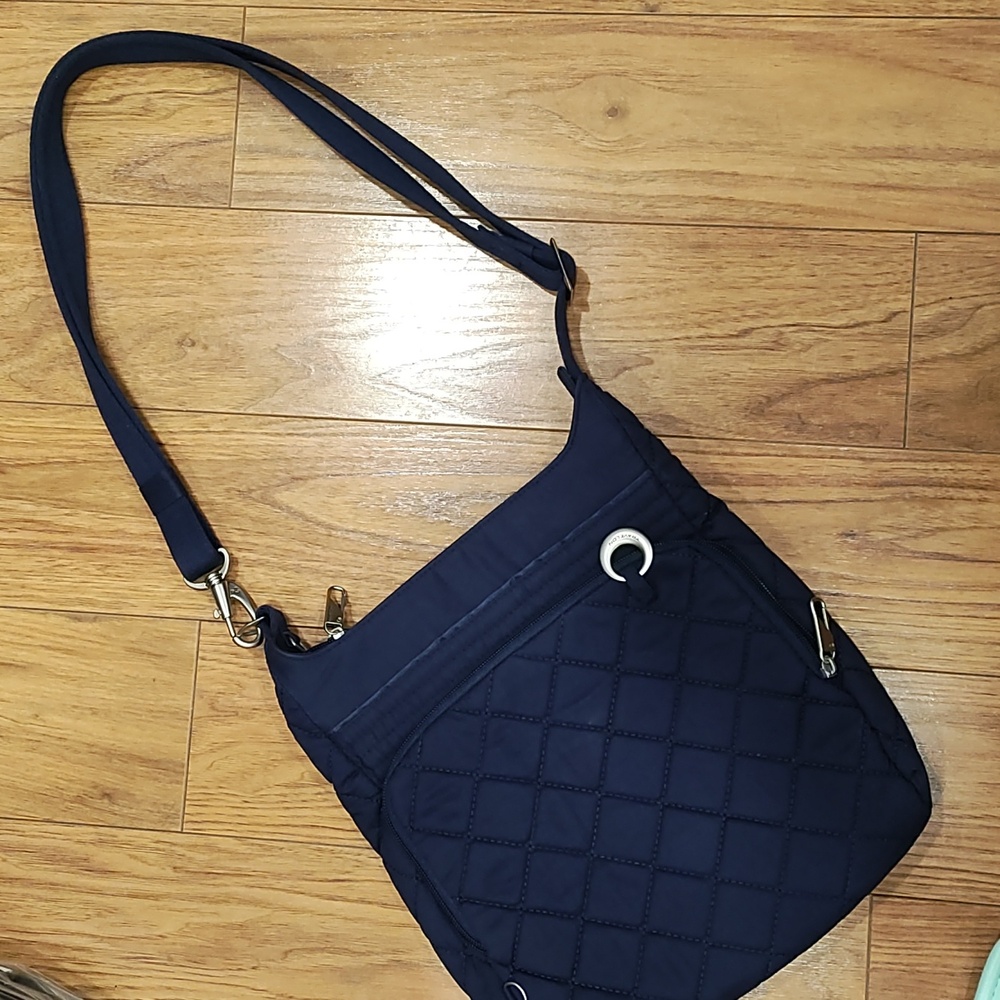 Travelon Navy Quilted Crossbody Bag - Picture 16 of 16